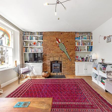 Veeve - Cosy In The Heart Of Angel Apartment London Bagian luar foto