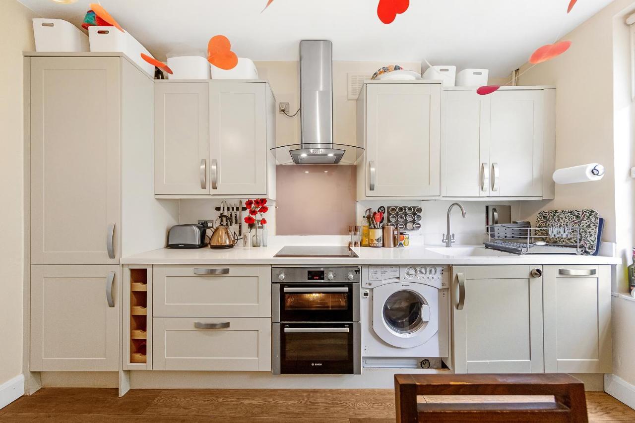 Veeve - Cosy In The Heart Of Angel Apartment London Bagian luar foto